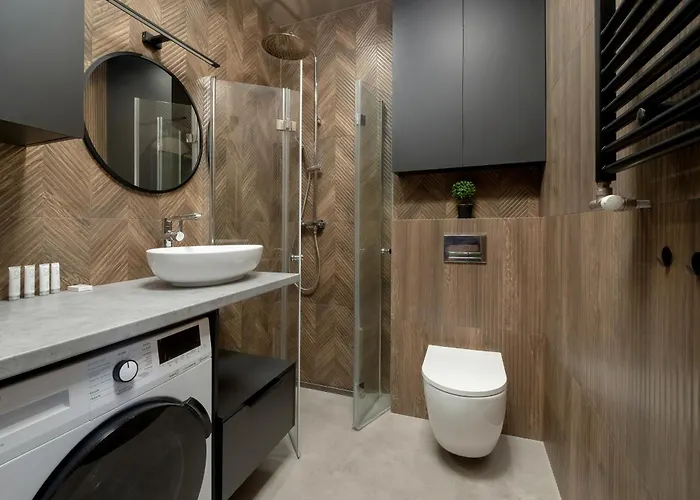 Charming In The Center Of By Renters